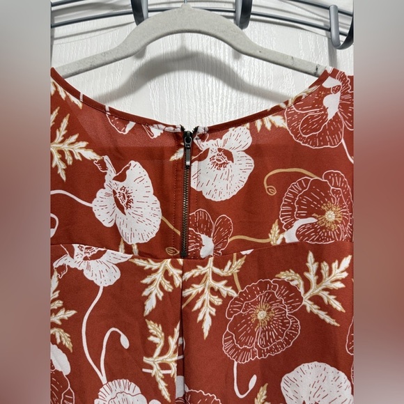 Maurice’s Short Sleeve Blouse Color Rust w/ white poppy flowers women’s XXL EUC - Picture 5 of 16